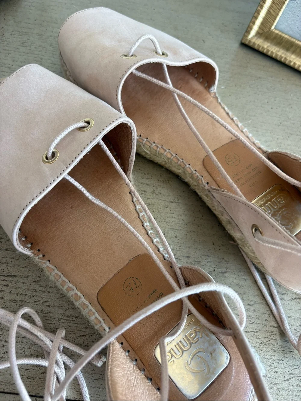 kanna comfortable lace